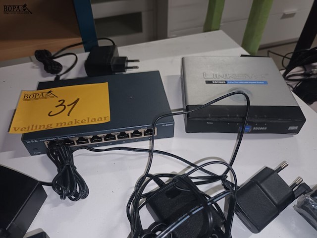 Lot 31 - internet accessoires. 7 stuks - afbeelding 4 van  5