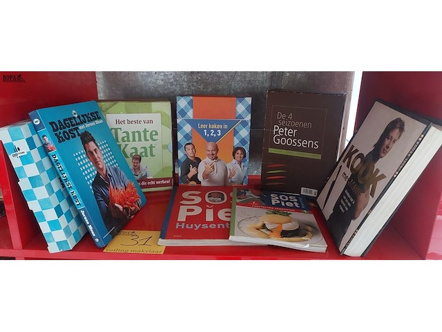 Lot 31 - kookboeken, piet, jeroen, jamie en peter ong. 8 stuks - afbeelding 1 van  5