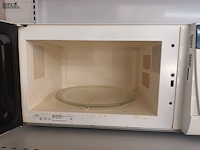 Lot 31 - microgolfoven whirlpool - afbeelding 2 van  3