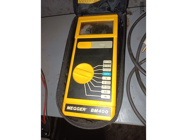 Lot 31 - multimeter megger - afbeelding 2 van  3
