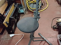 Lot 31 - plooistoelen en 1 hoog model 1m verstelbaar - afbeelding 2 van  3