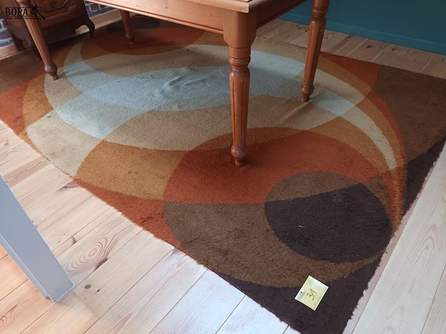 Lot 31 - retro vloertapijt - afbeelding 1 van  3