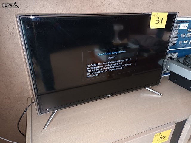 Lot 31 - samsung tv 80 cm - afbeelding 3 van  3