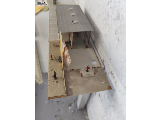 Lot 31 - treinplatformpakket faller - afbeelding 4 van  8