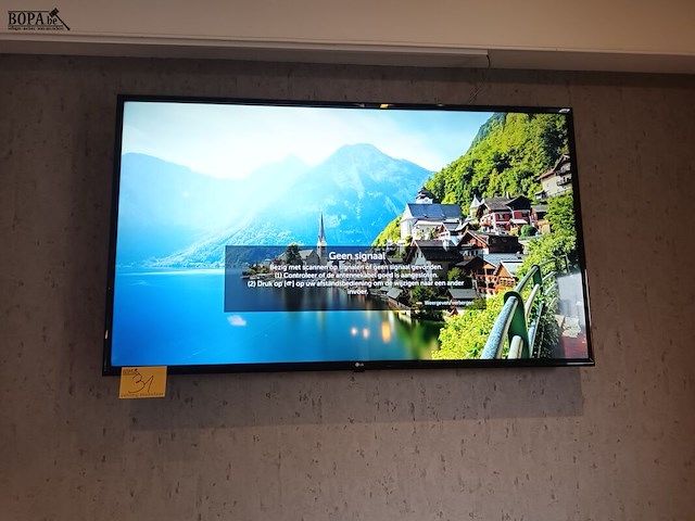 Lot 31 - tv lg - afbeelding 2 van  4