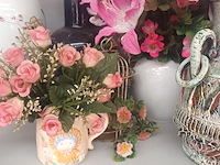Lot 31 - vazen en bloempotten. 8 stuks - afbeelding 4 van  6