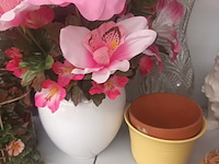 Lot 31 - vazen en bloempotten. 8 stuks - afbeelding 6 van  6