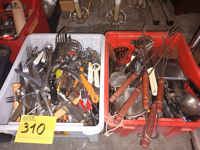 Lot 310 - groot lot bestek - afbeelding 2 van  5