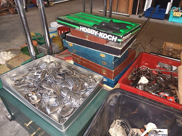 Lot 310 - groot lot bestek - afbeelding 4 van  5