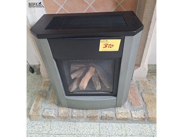 Lot 310 - kachel op aardgas - afbeelding 1 van  2