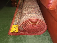 Lot 310 - tapijt - afbeelding 1 van  3