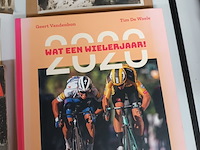 Lot 310 - verzamel items wielrennen. 66 stuks - afbeelding 3 van  7