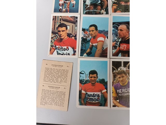 Lot 310 - verzamel items wielrennen. 66 stuks - afbeelding 7 van  7