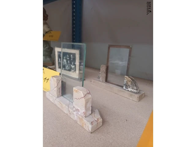 Lot 311 - art deco fotohouders. 4 stuks - afbeelding 2 van  3