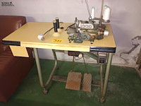Lot 312 - industriële naaimachine pfaff - afbeelding 1 van  6