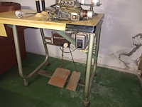 Lot 312 - industriële naaimachine pfaff - afbeelding 6 van  6