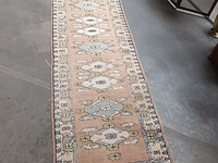 Lot 312 - perzisch tapijt - afbeelding 1 van  4