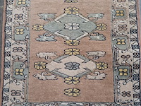 Lot 312 - perzisch tapijt - afbeelding 2 van  4