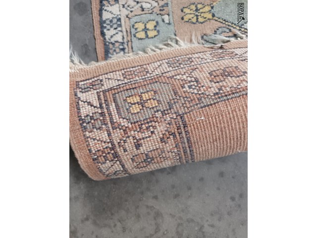 Lot 312 - perzisch tapijt - afbeelding 3 van  4