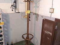 Lot 313 - staande kapstok - afbeelding 1 van  3