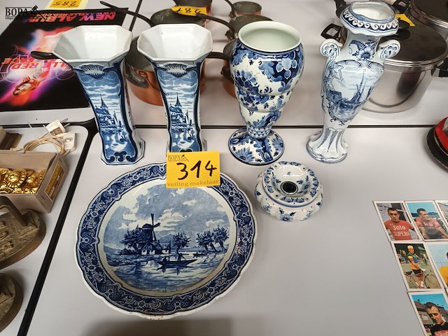 Lot 314 - delft. 6 stuks - afbeelding 1 van  7