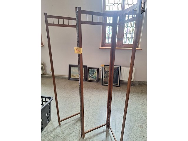 Lot 314 - kamerscherm - afbeelding 1 van  1