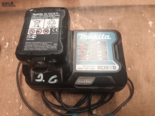 Lot 315 - accu schroefmachine makita - afbeelding 3 van  3