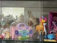 Lot 315 - lot barbie en my little pony