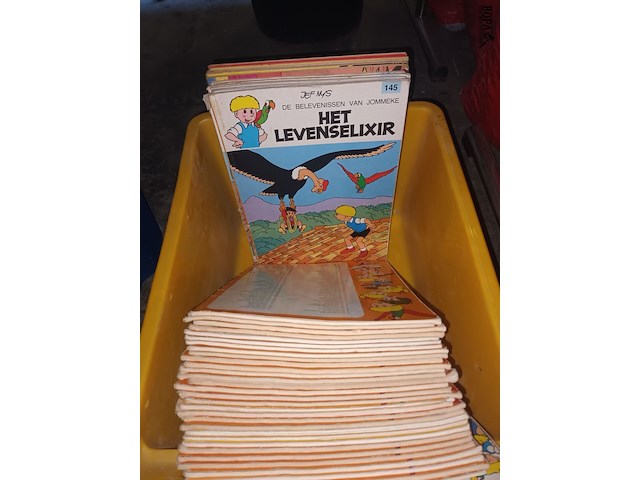 Lot 315 - strips jommeke. 49 stuks - afbeelding 3 van  3