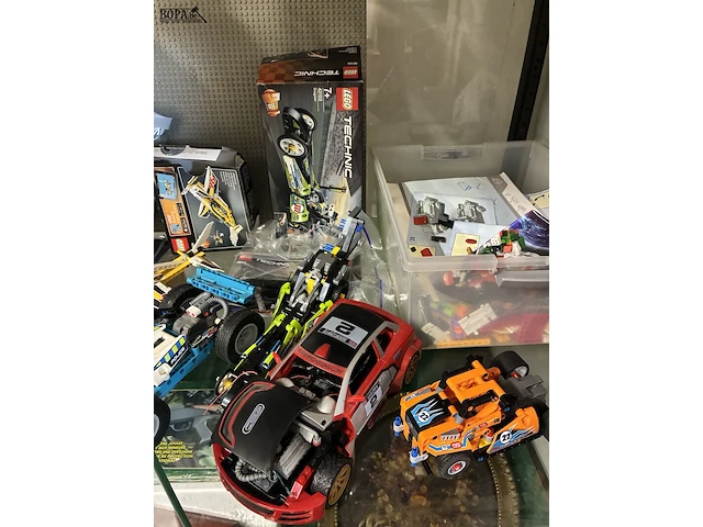 Lot 316 - lot lego technic - afbeelding 4 van  5