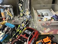 Lot 316 - lot lego technic - afbeelding 4 van  5