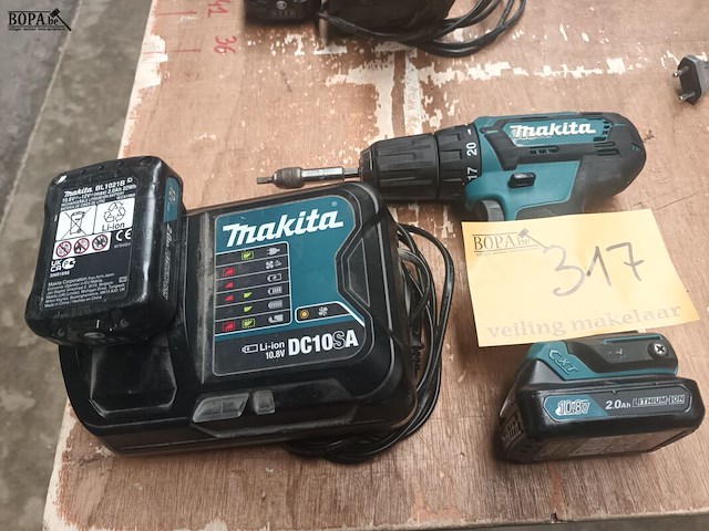 Lot 317 - accu schroefmachine makita - afbeelding 1 van  3