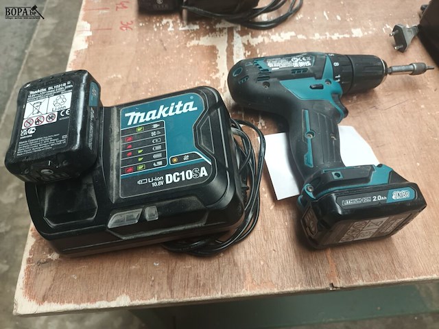 Lot 317 - accu schroefmachine makita - afbeelding 3 van  3