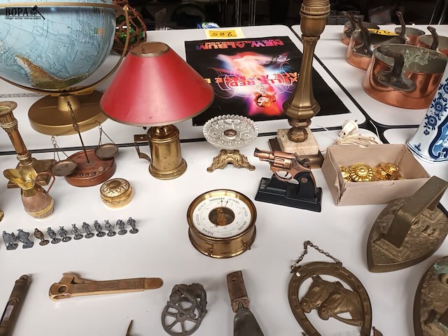 Lot 317 - koperwerk. 75 stuks - afbeelding 6 van  9