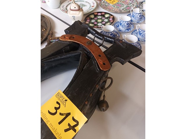 Lot 317 - paardengareel - afbeelding 3 van  4