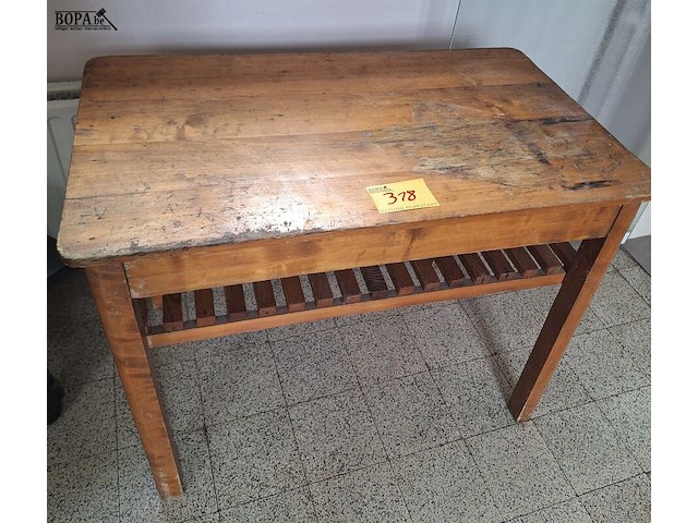Lot 318 - keukentafel - afbeelding 1 van  2