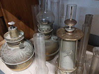 Lot 318 - olie lampen en mijnwerkerslampen - afbeelding 2 van  3