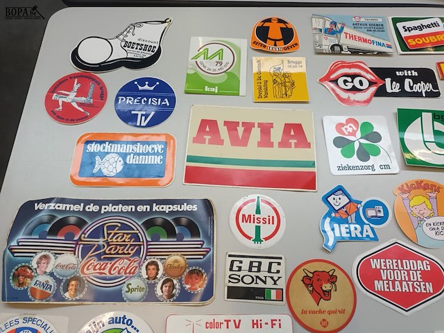 Lot 318 - reclame stickers. 80 stuks - afbeelding 6 van  7