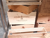 Lot 318 - wijnkistjes en houten bakjes. 14 stuks - afbeelding 2 van  4