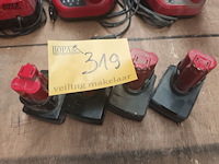 Lot 319 - accu’s milwaukee. 4 stuks - afbeelding 1 van  4