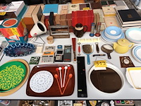 Lot 319 - vintage en retro huisraad. 45 stuks - afbeelding 1 van  7