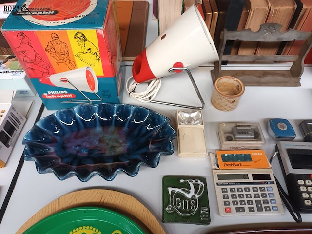 Lot 319 - vintage en retro huisraad. 45 stuks - afbeelding 2 van  7