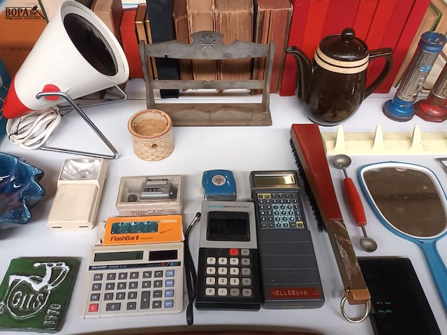 Lot 319 - vintage en retro huisraad. 45 stuks - afbeelding 4 van  7