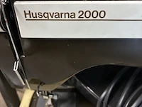 Lot 319 - vintage naaimachine husqvarna 2000 - afbeelding 3 van  4