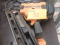 Lot 32 - accu tacker bostitch - afbeelding 1 van  4