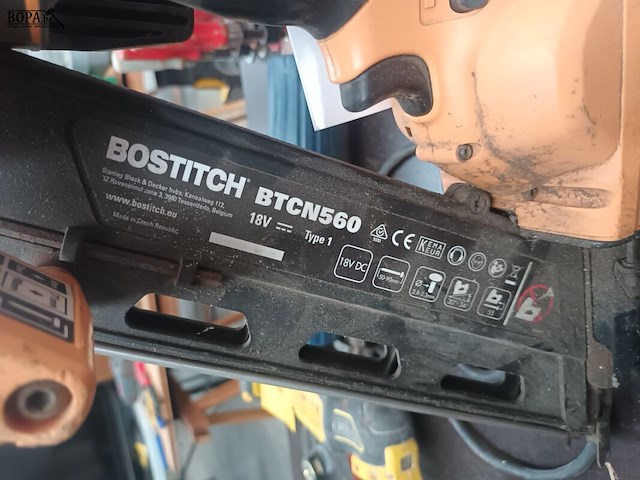 Lot 32 - accu tacker bostitch - afbeelding 3 van  4