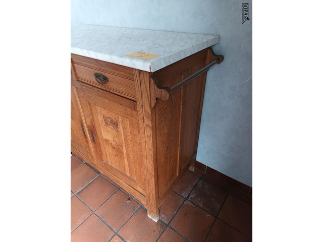 Lot 32 - antiek houten kastje - afbeelding 3 van  5