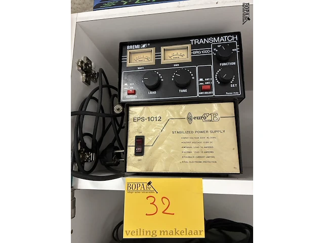 Lot 32 - bremi transmatch + eps-1012 stabilized power supply - afbeelding 1 van  3