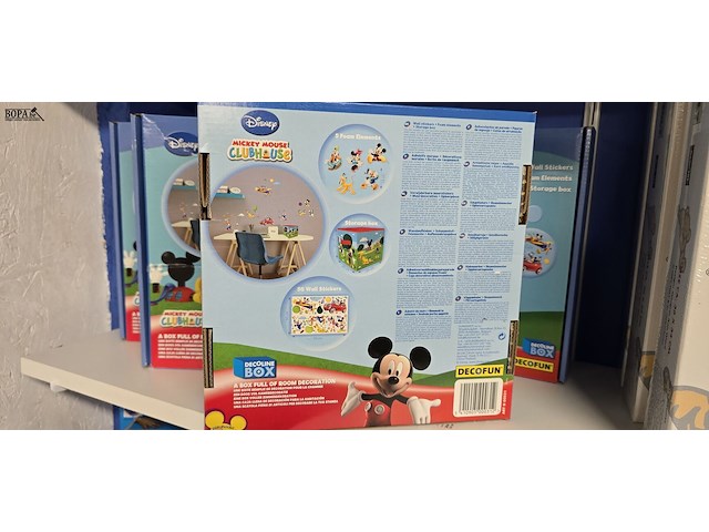 Lot 32 - disney kamerdecoratie nieuw 4 dozen - afbeelding 3 van  3