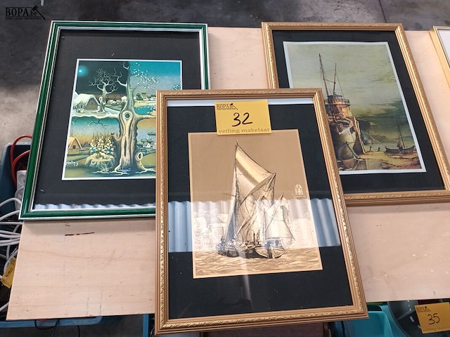 Lot 32 - folieprints in kader. 3 stuks - afbeelding 1 van  5